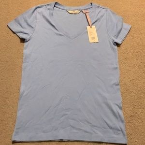 NWT Women’s Vineyard Vines V Neck Shirt XS